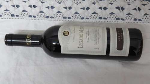Sealed 750ml Bottle of Legado Munoz 2004 Merlot Product of Spain