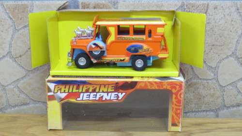 Awesome Vintage Boxed #9324 Die-Cast Philippine Jeepney With Pull-Back Action L: 12,5 cm