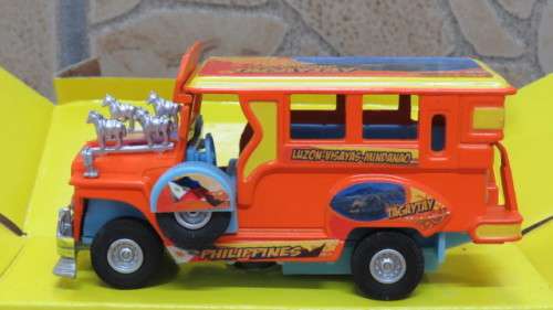 Awesome Vintage Boxed #9324 Die-Cast Philippine Jeepney With Pull-Back Action L: 12,5 cm