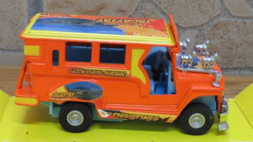 Awesome Vintage Boxed #9324 Die-Cast Philippine Jeepney With Pull-Back Action L: 12,5 cm