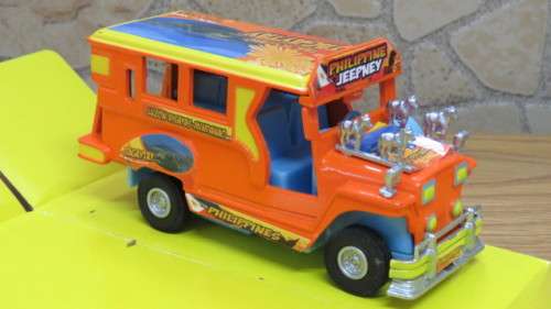 Awesome Vintage Boxed #9324 Die-Cast Philippine Jeepney With Pull-Back Action L: 12,5 cm