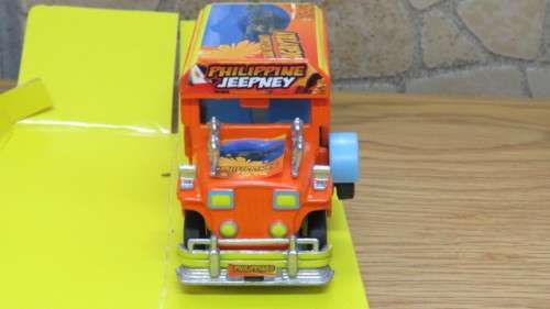 Awesome Vintage Boxed #9324 Die-Cast Philippine Jeepney With Pull-Back Action L: 12,5 cm