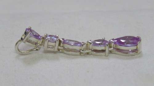 Stunning Sterling Silver Pendant Four Teardrop Lilac Coloured Stones 44 mm 4.4 g