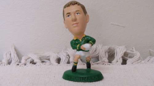 Six Vintage 1997 Shell Headliners Collection/SARFU Cricket/Rugby Figurines Details in Description