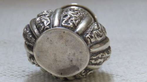 Sterling Silver Hallmarked Henry Matthews Birminghan Edw. VII 1901-2 Caster Sugar Shaker 27.5 g
