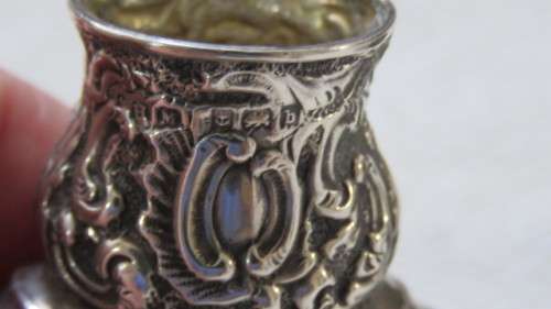 Sterling Silver Hallmarked Henry Matthews Birminghan Edw. VII 1901-2 Caster Sugar Shaker 27.5 g