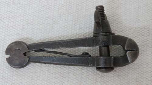 Fantastic Vintage `Vix` Small Hand Clamp Vise L: 11 cm