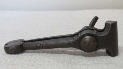 Fantastic Vintage `Vix` Small Hand Clamp Vise L: 11 cm