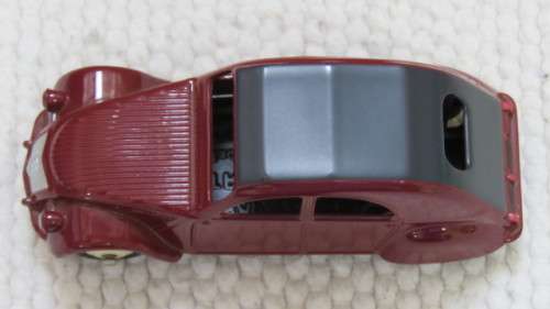 Stunning Vintage Boxed DeAgostini Mattel Dinky Toys 2 CV. Citroen #24 T Scale 1:43 L: 9 cm