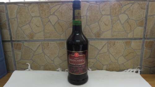 Sealed 750ml Bottle of KWV Muscadel Jerepigo 1968 Liqueur Wine