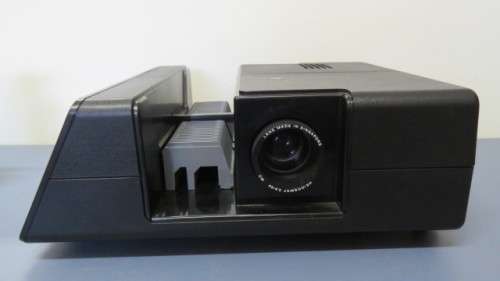Vintage Rollei P360 Autofocus Slide Projector in Working Order 29 x 32,5 x 12.5 cm COURIER ONLY