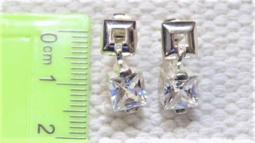 Superb Vintage Sterling Silver Dangle Stud Earrings Silver Square/Square Clear Stone L: 15 mm 4.3 g