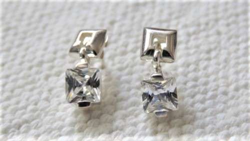 Superb Vintage Sterling Silver Dangle Stud Earrings Silver Square/Square Clear Stone L: 15 mm 4.3 g