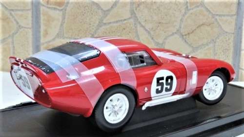 Boxed Yat Ming 1965 Shelby Cobra Daytona Coupe Die Cast Collection Deluxe Edition Scale 1:18