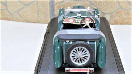 Boxed Yat Ming 1947 MG TC Midget Die Cast Collection Deluxe Edition Scale 1:18 L: 19 cm