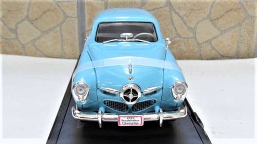 Boxed Yat Ming 1950 Studebaker Champion Die Cast Metal Collection Deluxe Edition Scale 1:18 26 cm