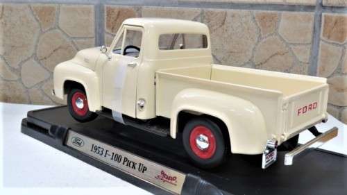 Boxed Yat Ming 1953 F-100 Pick Up Die Cast Metal Collection Deluxe Edition Scale 1:18 L: 26 cm