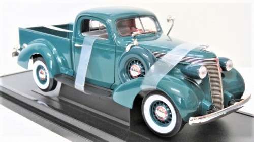 Boxed Yat Ming 1937 Studebaker Coupe Express Pick Up Die Cast Collection Delux Edition 1:18