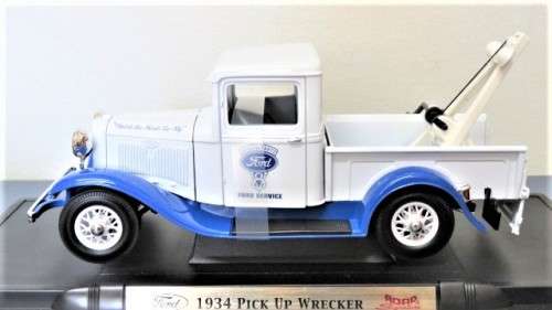 Boxed Yat Ming Ford 1934 Pick Up Wrecker Die Cast Metal Collection Deluxe Edition Scale 1:18 25 cm