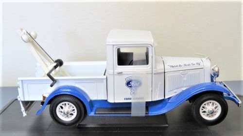Boxed Yat Ming Ford 1934 Pick Up Wrecker Die Cast Metal Collection Deluxe Edition Scale 1:18 25 cm