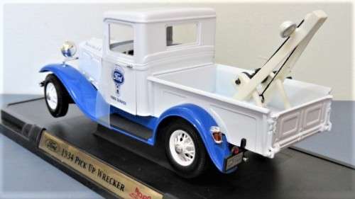 Boxed Yat Ming Ford 1934 Pick Up Wrecker Die Cast Metal Collection Deluxe Edition Scale 1:18 25 cm