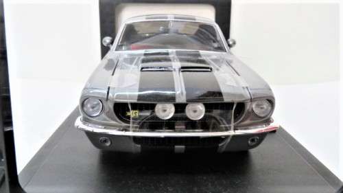 Boxed Jada Toys Bigtime Muscle Die Cast 1967 Shelby GT-500 Custom Engine & Interior Scale 1:18