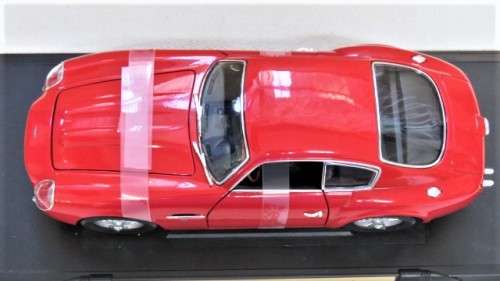 Boxed Yat Ming Die Cast Metal Collection Deluxe Edition 1961 Aston Martin DB4GT Zagato Scale 1:18