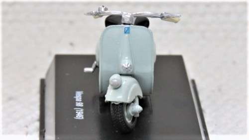 Stunning Boxed New-Ray Piaggio Die Cast Grey Vespa 98 (1946) Scale 1:32 L: 5,5 cm