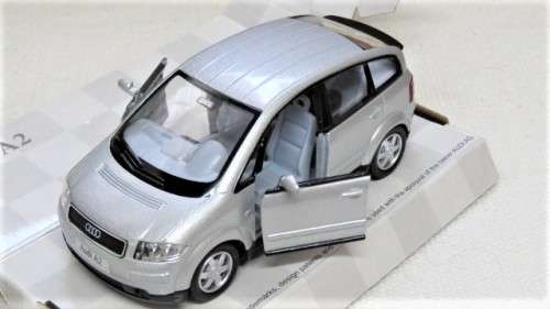 Boxed Kinsmart Die Cast Audi A2 With Pull Back Action #5047 Scale 1:34 L: 12,5 cm