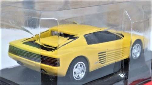 Boxed & Sealed Die Cast Ferrari Testarossa (Official Licensed Product) Scale 1:43 L: 9,5 cm
