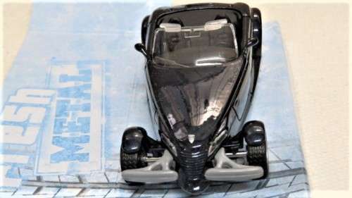 Boxed Maisto `Fresh Metal` Power Racer Chrysler Prowler With Pull Back Action Scale 1:39 L: 11 cm