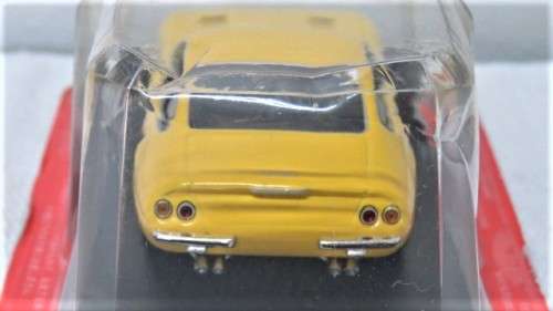 Boxed & Sealed Die Cast Ferrari 365 GTB/4 Daytona (Official Licensed Product) Scale 1:43 L: 10 cm