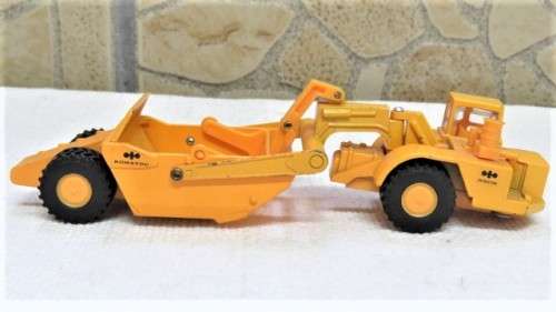 Vintage Rare Die Cast Yonezawa Diapet #008-09145 (T-64) Komatsu Motor Scraper WS23S L: 172 mm