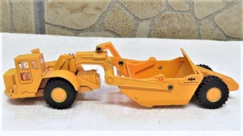 Vintage Rare Die Cast Yonezawa Diapet #008-09145 (T-64) Komatsu Motor Scraper WS23S L: 172 mm