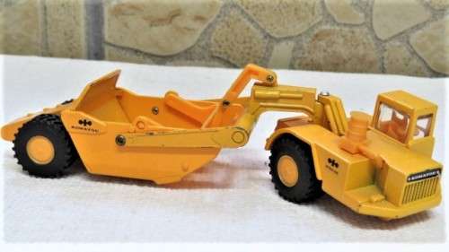 Vintage Rare Die Cast Yonezawa Diapet #008-09145 (T-64) Komatsu Motor Scraper WS23S L: 172 mm