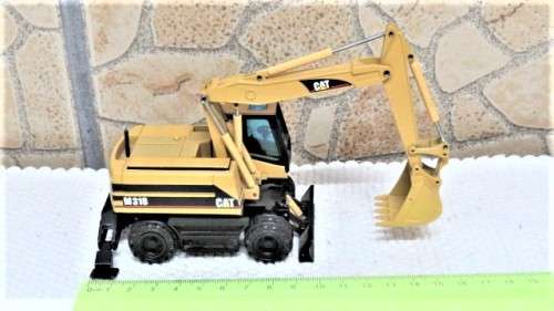 Vintage Germany NZG 1995 Caterpillar Cat M318 Mobile Excavator #405 No Box Scale 1:50 L: 130 mm