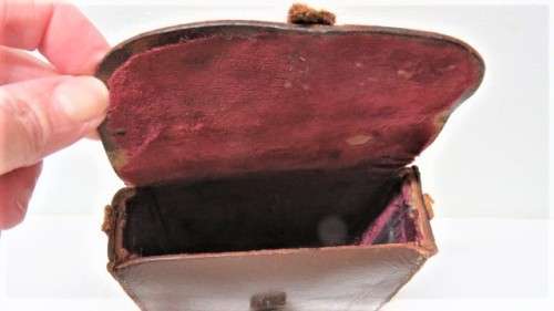 Vintage 1938 German Made Zeiss Ikon Ikonta 521 Camera With Leather Case SOLD AS IS