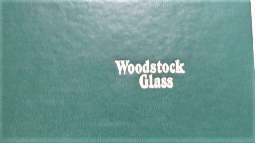 Rare Vintage 1971 Hardcover Book `Woodstock Glass` By Paul Hodgkiss 109 Pgs 14,5 x 22 cm