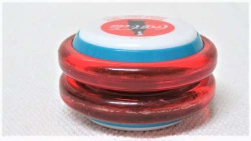 Awesome Vintage 1980`s Genuine Russel Coca-Cola Super Yo-Yo With String 60 x 35 mm