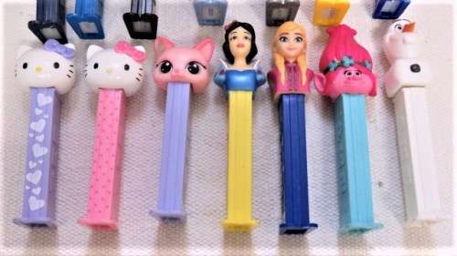 Nineteen Awesome Vintage Pez Dispensers Details in Description SOLD AS IS