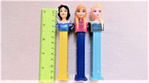 Nineteen Awesome Vintage Pez Dispensers Details in Description SOLD AS IS