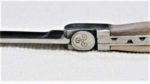 Fantastic Vintage Folding Knife With Wood Handle No Makers Name L: 19,5 cm