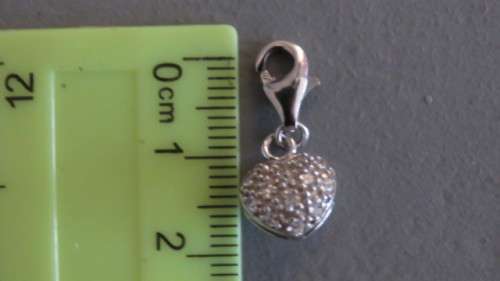 Lovely Vintage Sterling Silver Small Puffy Heart Pendant With Rhinestones 9 x 9 mm (1.8 g)
