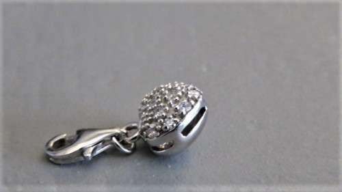 Lovely Vintage Sterling Silver Small Puffy Heart Pendant With Rhinestones 9 x 9 mm (1.8 g)