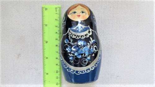 Superb Vintage Five Piece Wooden Russian Matryoshka Nesting Doll Set H: 145 mm