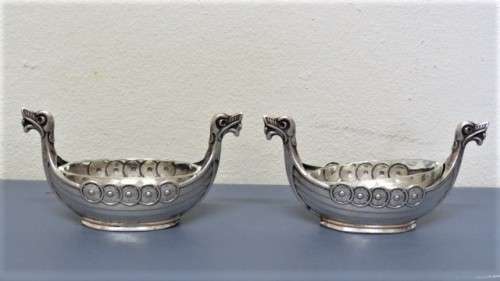 Two Lovely Vintage Norwegian .830 Silver Viking Boat Salt Pots Clear Glass Liners 45 x 90 mm 25 g