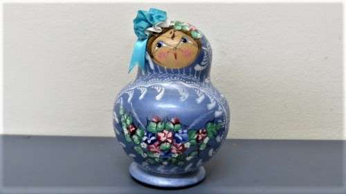 Lovely Vintage 10 Piece Hand Painted Russian Matryoshka Nesting Doll Set Signed H: 120 mm