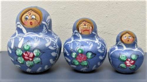 Lovely Vintage 10 Piece Hand Painted Russian Matryoshka Nesting Doll Set Signed H: 120 mm