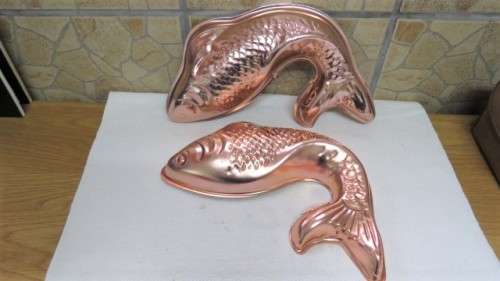 Two Vintage Lightweight Copper Coloured Fish Shaped Jelly Moulds L: 305 mm (RELISTED ITEM)