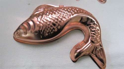 Two Vintage Lightweight Copper Coloured Fish Shaped Jelly Moulds L: 305 mm (RELISTED ITEM)